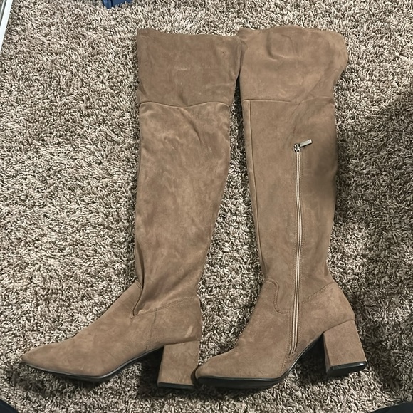 Boots - Picture 2 of 2